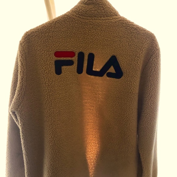 FILA comfy bear Jacket - Picture 1 of 2